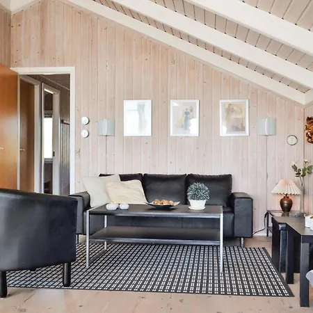Holiday home 2 Bedroom In Hvide Sande