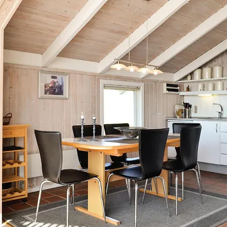Holiday home 2 Bedroom In Hvide Sande Bjerregard